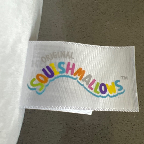 Squishmallows Easter Squad 2023 OLANA The Lamb Holding Easter Egg 14โ BRAND NEW - Picture 15 of 16